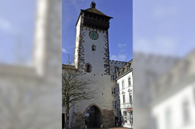 Auf der Stadtmauer ins Mittelalter