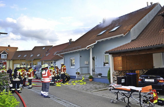 Feuerwehrbung in Stegen: Bei einem in...ier vermeintlich Verletzte zu retten.   | Foto: Reinbold