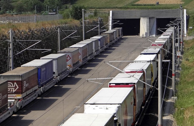 Zweirhrig wie der Katzenbergtunnel wi...an der Bahn bis ins Jahr 2035 dauern.   | Foto: Hans Dieter Seidt