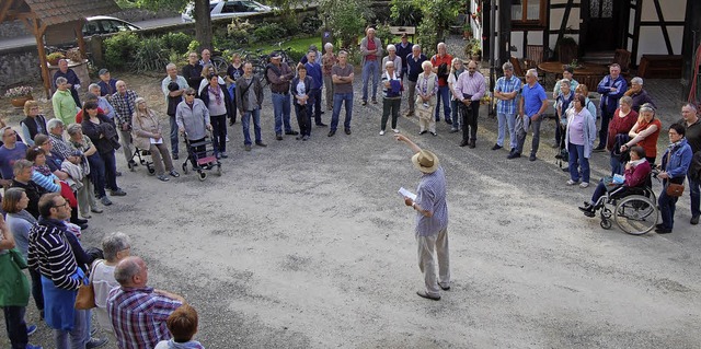 Fast 70 Brger sind beim Rundgang dabei gewesen.   | Foto: Hagen Spth