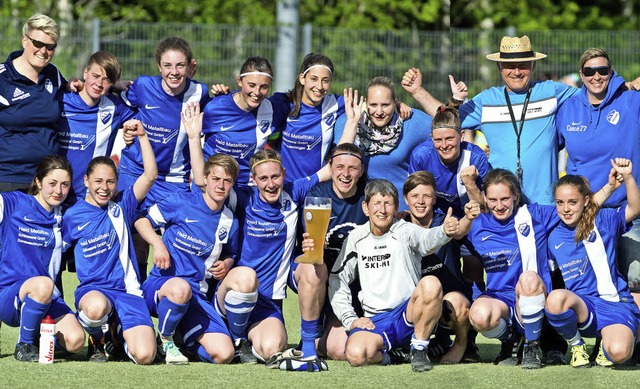 Die Titiseer Fuballerinnen hatten nac...0-Sieg gegen Hegau einiges zu feiern.   | Foto: Wolfgang Scheu