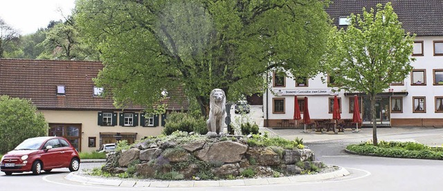 Beim Gasthaus Lwen hinter dem Lwenkr...meter langen Biererlebnispfades sein.   | Foto: Dagobert Maier