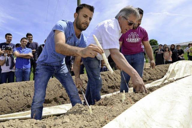 Flchtlinge nehmen schweren Herzens Abschied