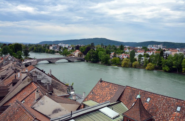 Vom Rathausturm bietet sich ein schner Blick ber beide Rheinfelden.  | Foto: Horatio Gollin