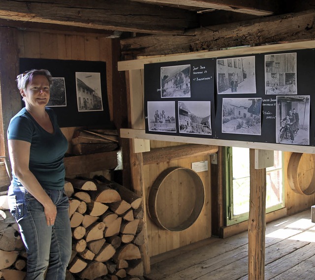 Janina Kleemann, stellvertretende Vors...ch die historische Bilderausstellung.   | Foto: Manfred Dinort