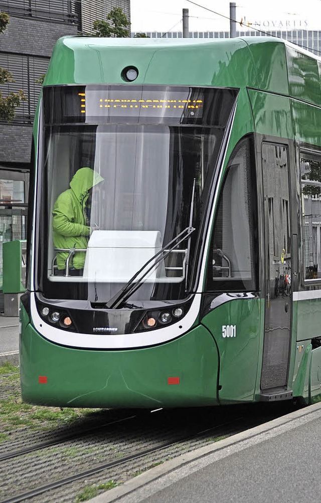 Die Trams werden in Basel nachgerstet.   | Foto: Daniel Gramespacher
