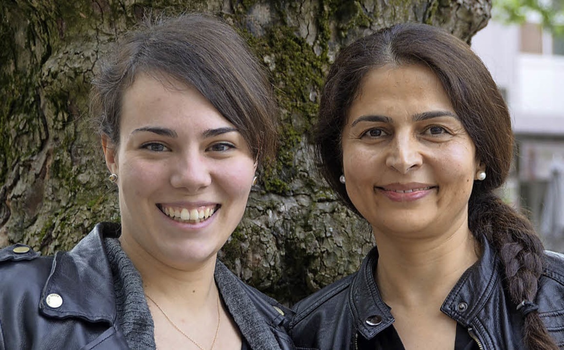 Stphanie Schubert (li.) und Shkila Pa...ftung in der Flchtlingsarbeit ttig.   | Foto: Sabine Ehrentreich