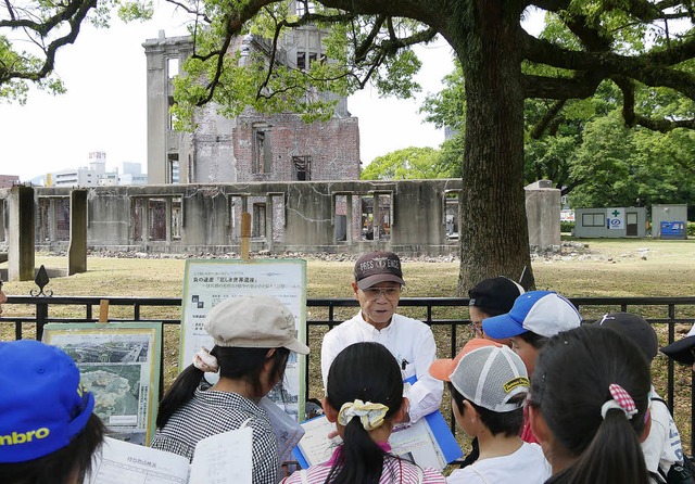Als berlebender berichtet Okihiro Ter...n vom Atombombenabwurf auf Hiroshima.   | Foto: Mayer-Kuckuk
