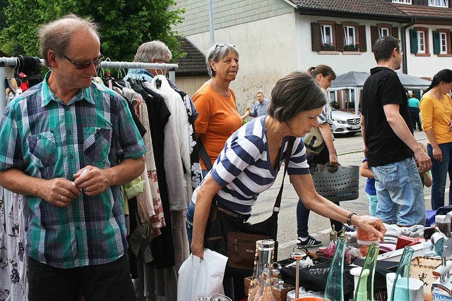 Andrang herrschte auch  bei der dritte...von &#8222;Hllstein rumt auf&#8220;.  | Foto: Lacher 