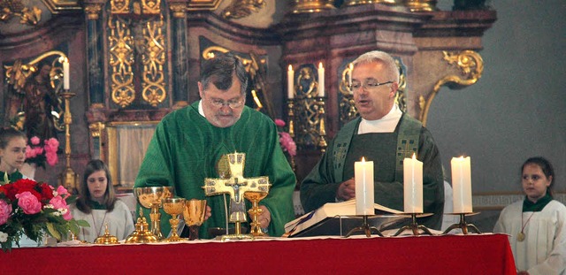 Zum goldenen Priesterjubilum feierte ... St. Magnus einen  Dankgottesdienst.    | Foto: Brigitte Chymo