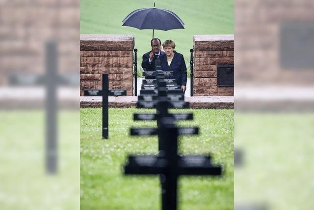 Merkel und Hollande gedenken in Verdun der Weltkriegsopfer