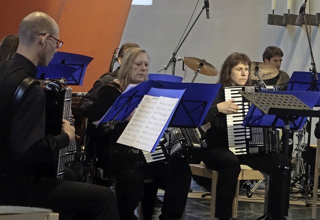 Der Harmonika-Club Inzlingen gab ein Benefiz-Konzert fr die Buttenbergschule.   | Foto: Roswitha Frey