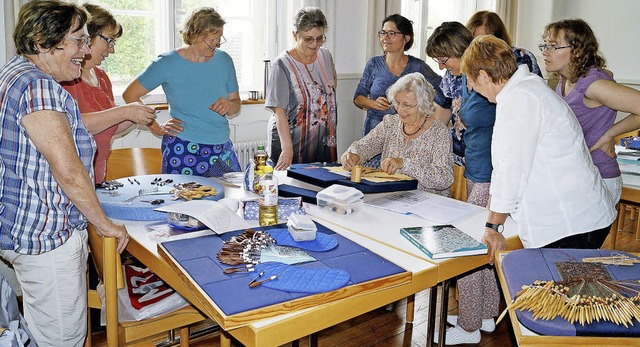 Austausch, Tipps und Hilfe bei technis...n Klppeltreffens in Efringen-Kirchen.  | Foto: Silke Hartenstein