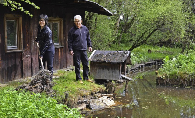 Lili Ratzer (links) erhlt Garten und ...insam mit Markus Schfer Spezialkurse.  | Foto: Liane Schilling