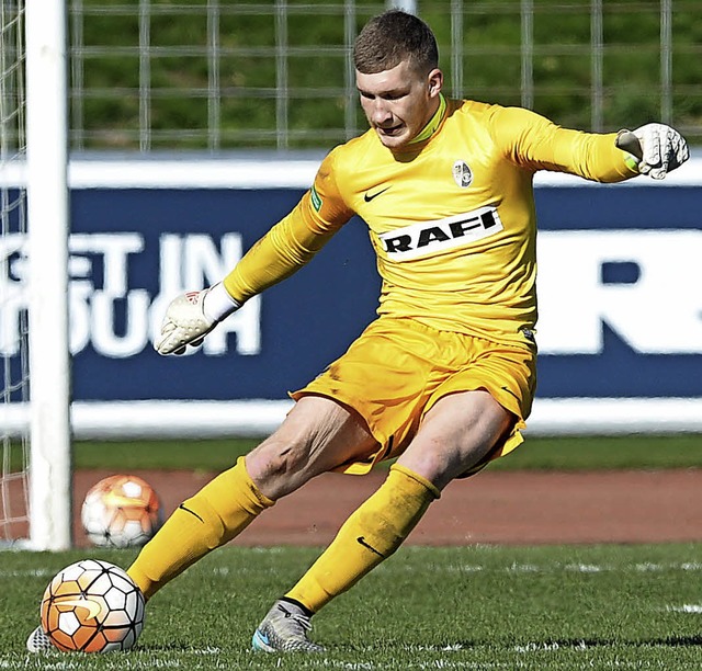 Von den A-Junioren des SC Freiburg zum...Denzlingen: Torhter Niklas Schindler   | Foto: Patrick Seeger