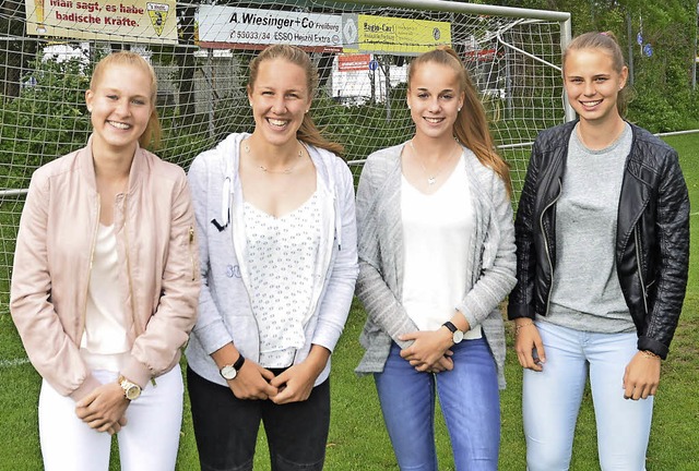 Vier U-17-Europameisterinnen spielen m...Ziegler, Giulia Gwinn und Klara Bhl.   | Foto: Sandra hennig