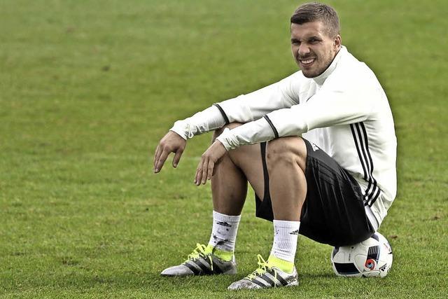 Lukas Podolski lacht