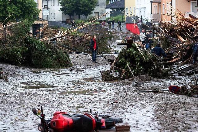 Tdliche Flut - Dramatische Situation nach berschwemmungen in Simbach