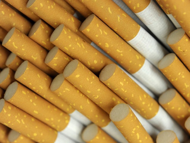 In Waldshut sind Zigaretten stangenweise geklaut worden.  | Foto: dpa