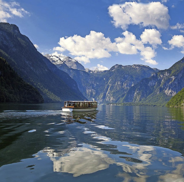 Ziel vieler Touristen: der Knigssee. ... beliebt. <BZ-Autor_E>dpa</BZ-Autor_E>  | Foto: dpa-tmn