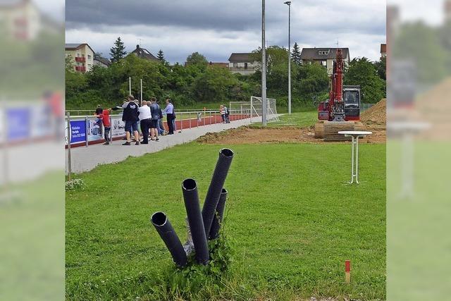 Spatenstich fr den Sportheimbau