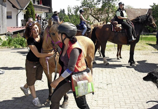 Den Pferden nahe: Beim Reitertreff auf...enberg gab es keine Berhrungsngste.   | Foto: Helga Geiger