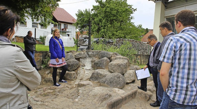 Stein des Anstoes: Der vor rund 15 Ja...Schwachstellen&#8220; im Auenbereich.  | Foto: Christa Maier