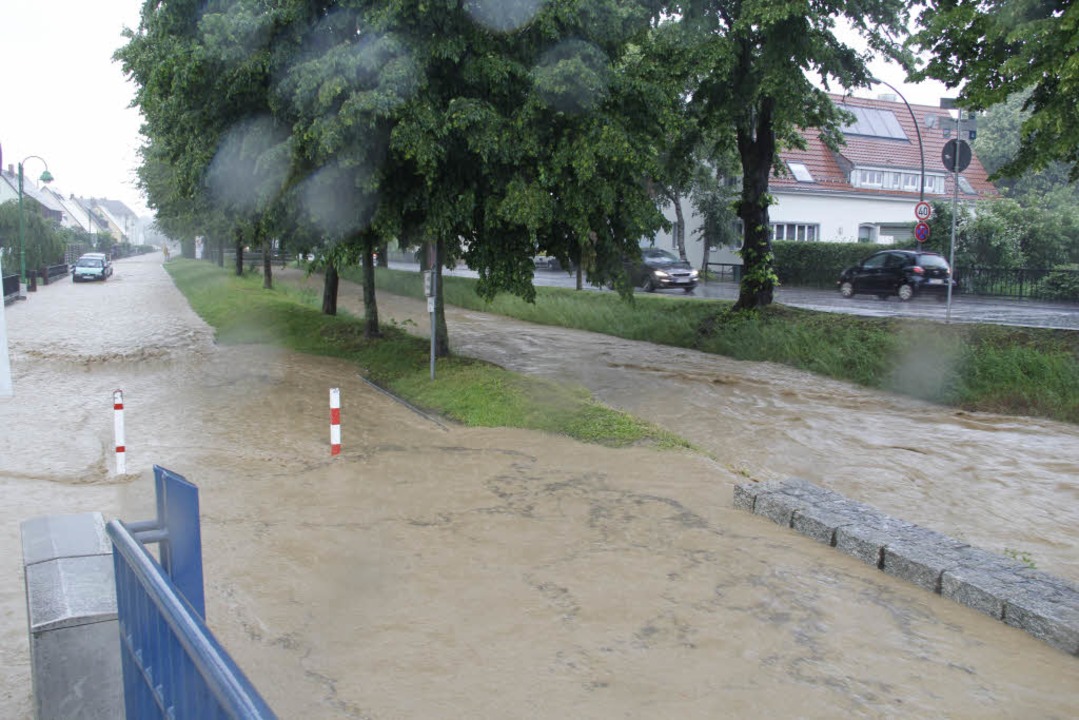 Überschwemmungen nach dem Unwetter in Heitersheim.  | Foto: Alexander Huber