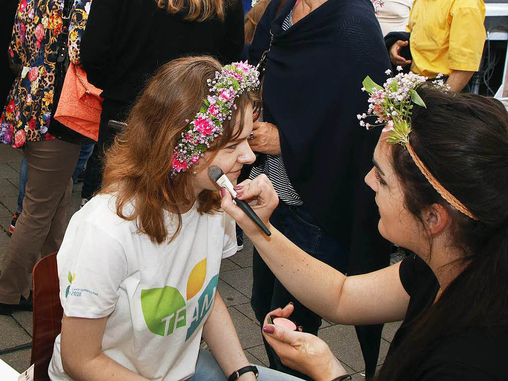 Kreative, verrcke und feenhafte Frisuren trugen die Teilnehmer der Lahrer Bltenkpfe.