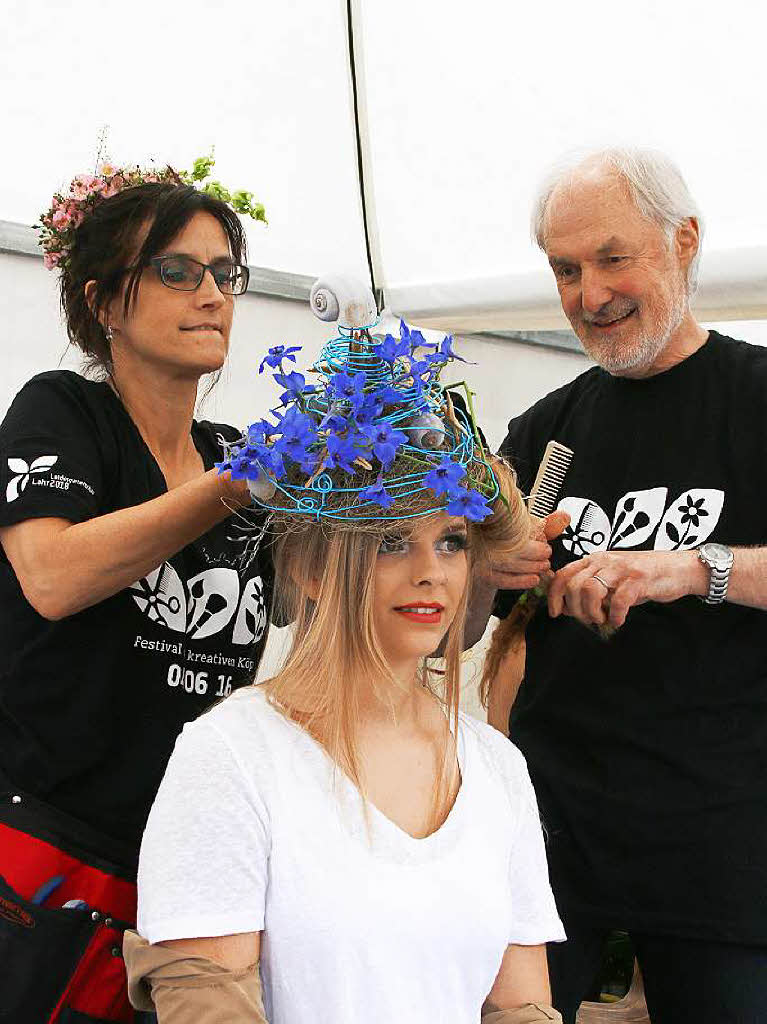 Kreative, verrcke und feenhafte Frisuren trugen die Teilnehmer der Lahrer Bltenkpfe.