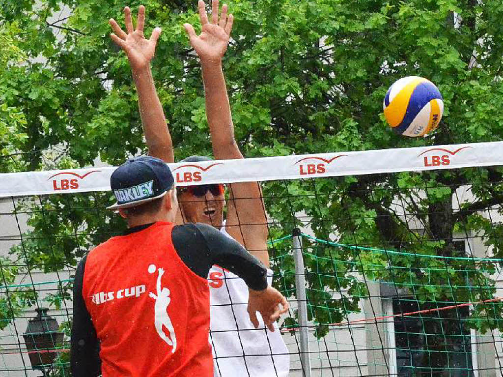 On the beach: Beachvolleyballer aus ganz Deutschland waren beim A-Top-Turnier in Schopfheim und Langenau am Start.