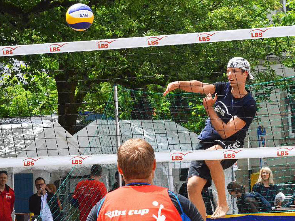 On the beach: Beachvolleyballer aus ganz Deutschland waren beim A-Top-Turnier in Schopfheim und Langenau am Start.