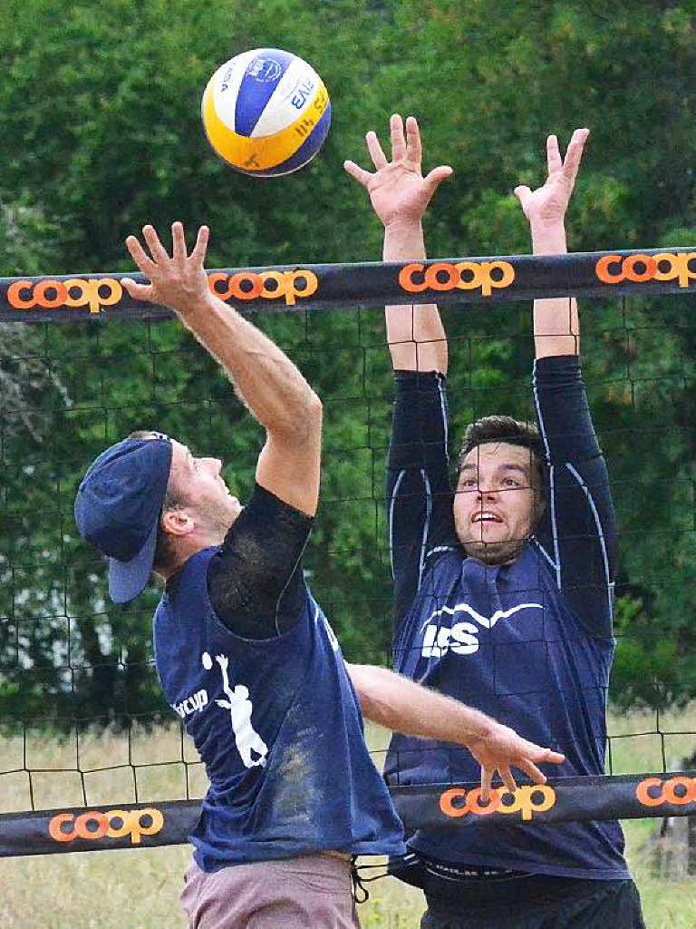 On the beach: Beachvolleyballer aus ganz Deutschland waren beim A-Top-Turnier in Schopfheim und Langenau am Start.