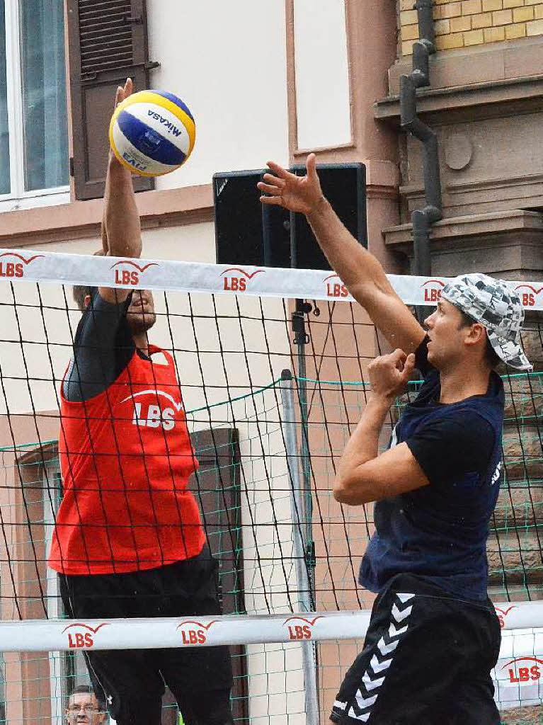 On the beach: Beachvolleyballer aus ganz Deutschland waren beim A-Top-Turnier in Schopfheim und Langenau am Start.