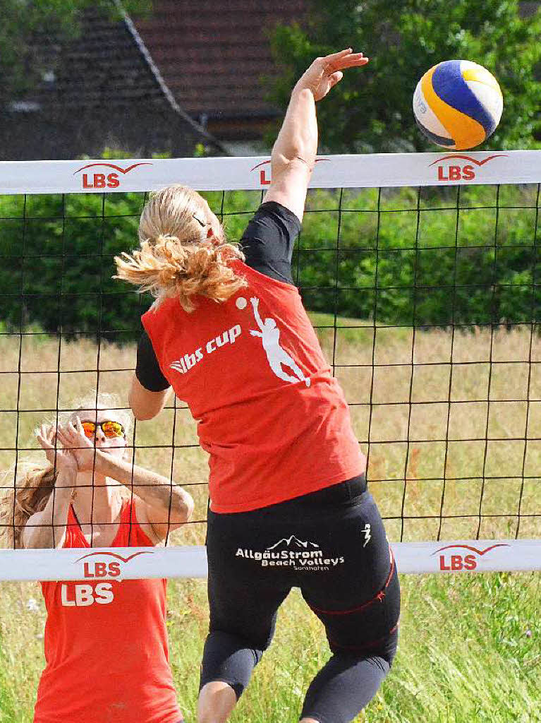 On the beach: Beachvolleyballer aus ganz Deutschland waren beim A-Top-Turnier in Schopfheim und Langenau am Start.