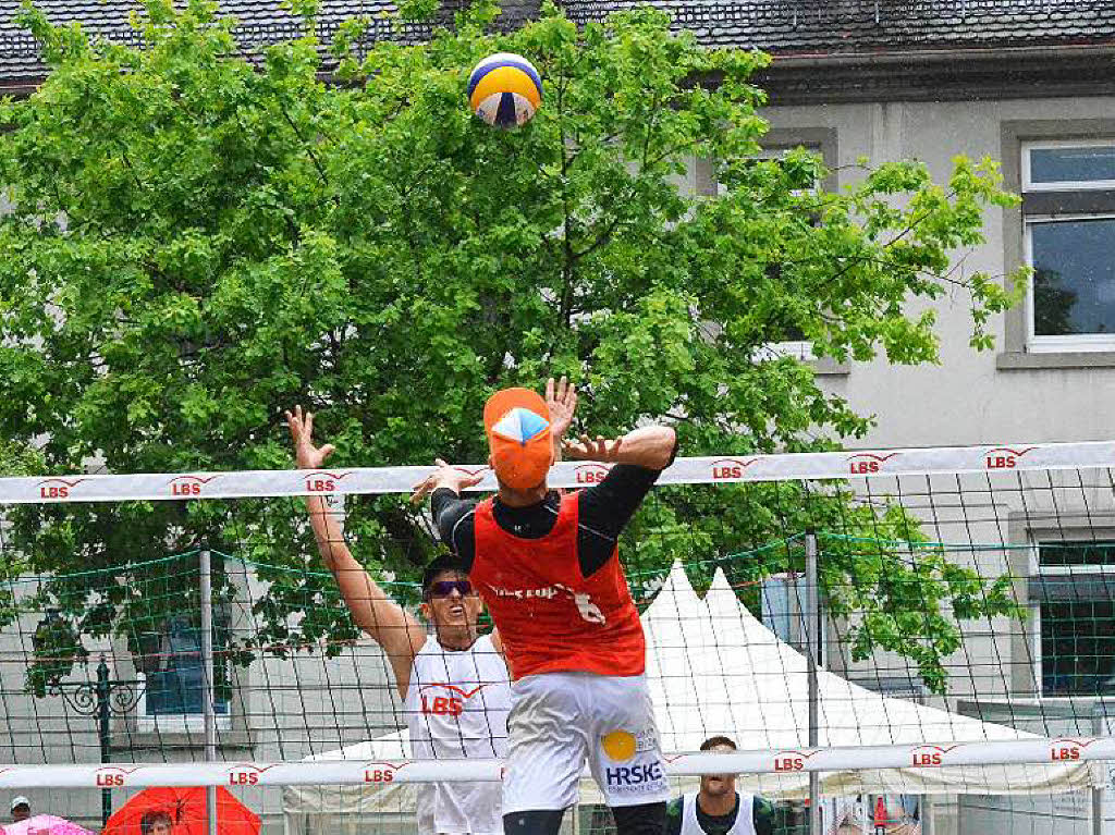 On the beach: Beachvolleyballer aus ganz Deutschland waren beim A-Top-Turnier in Schopfheim und Langenau am Start.