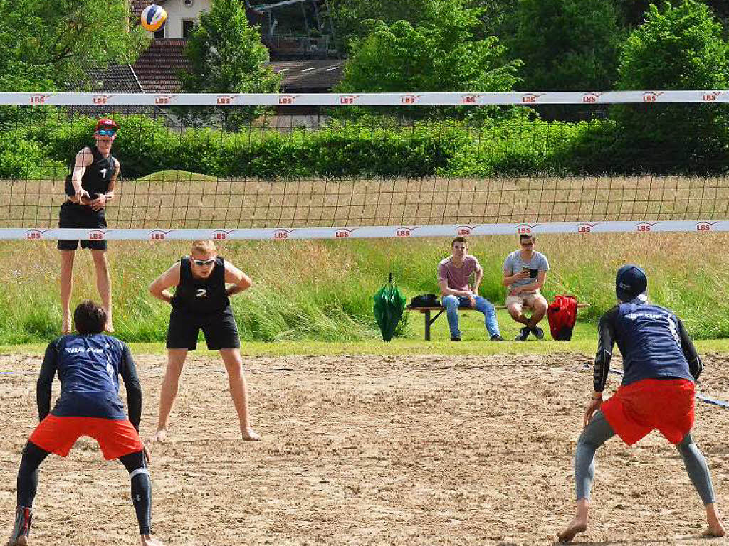 On the beach: Beachvolleyballer aus ganz Deutschland waren beim A-Top-Turnier in Schopfheim und Langenau am Start.