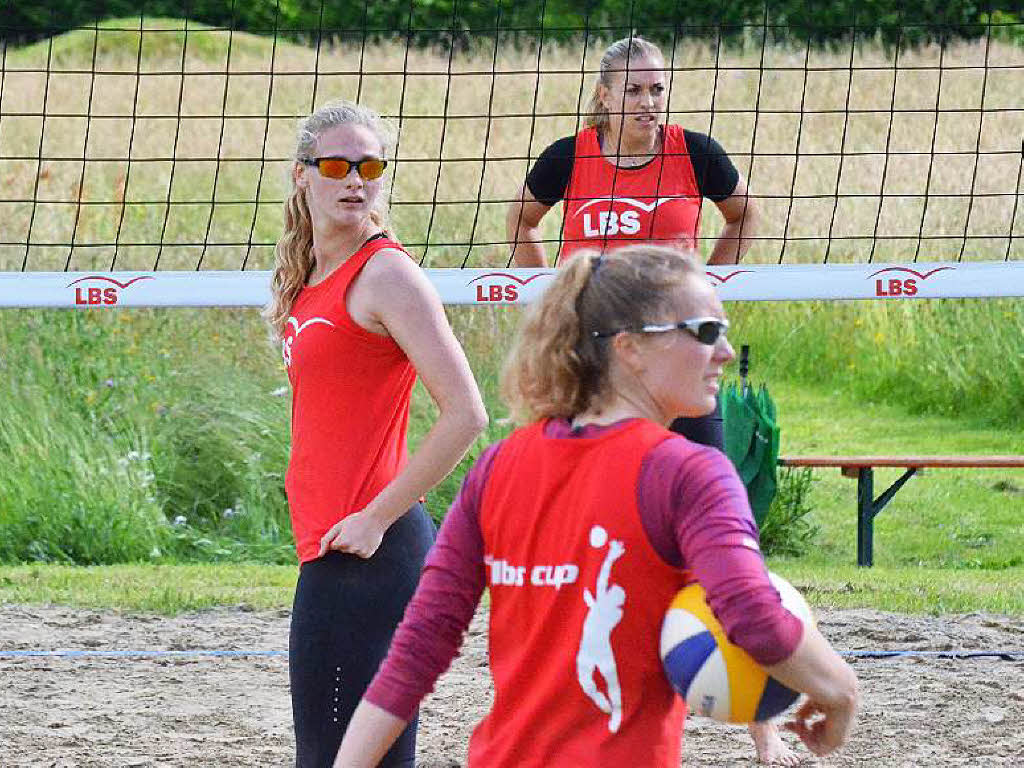 On the beach: Beachvolleyballer aus ganz Deutschland waren beim A-Top-Turnier in Schopfheim und Langenau am Start.