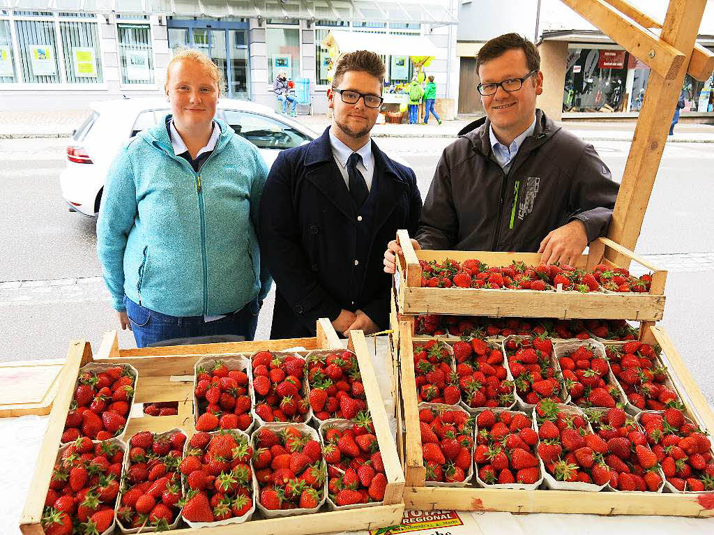 Erdbeeren in Hlle und Flle prsentierte der Schmidt’s Markt.