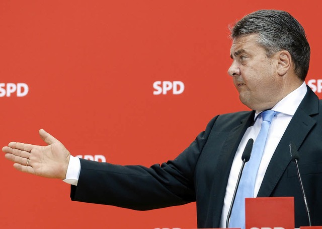 Da geht&#8217;s lang: Sigmar Gabriel in Berlin  | Foto: dpa