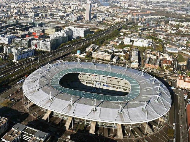Das Stade de France in Saint Denis, Schauplatz des Erffnungsspiels am Freitag.  | Foto: AFP