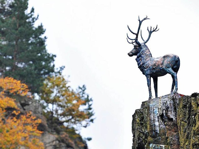 Die Hirschfigur im Hllental ist berregional bekannt.  | Foto: dpa