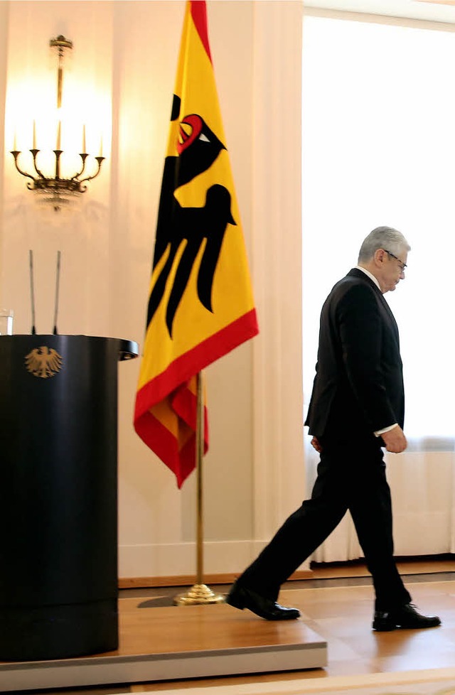 Joachim Gauck verlsst nach seiner Ank...t bleibt er nun noch bis Februar 2017.  | Foto: dpa