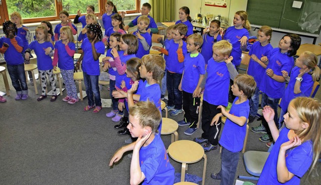 Grundschler proben fr das Musical Kunterbunt.   | Foto: Evamarie Kurfess