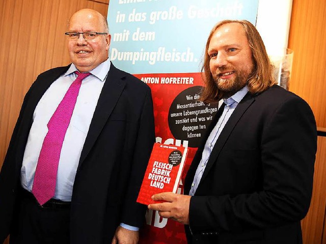 Man schtzt sich: CDU-Mann Altmaier (links) und Hofreiter  | Foto: dpa