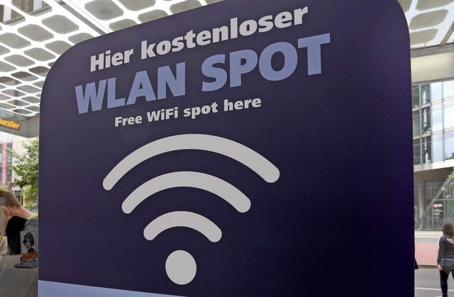 Kostenlos ins Internet: Die Gemeinde S...e Einrichtung von zwei Hotspots nach.   | Foto: dpa