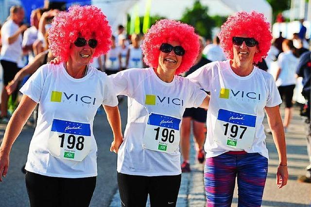 Fotos: Businessrun in Freiburg mit 700 Startern