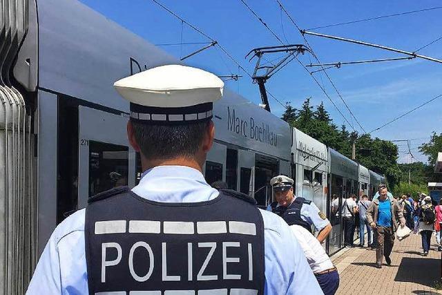 VAG und Polizei kontrollieren heute in Freiburg ganze Straenbahnen