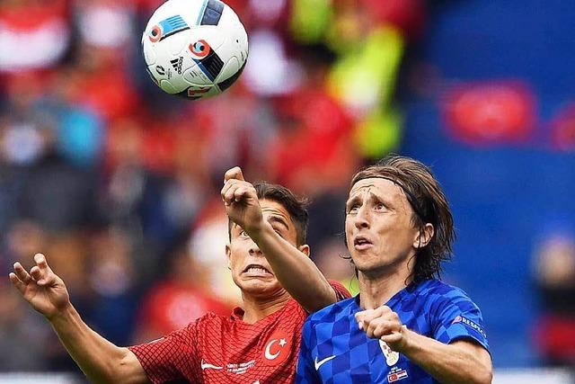 Volleytor von Modric: Kroatien feiert Auftaktsieg