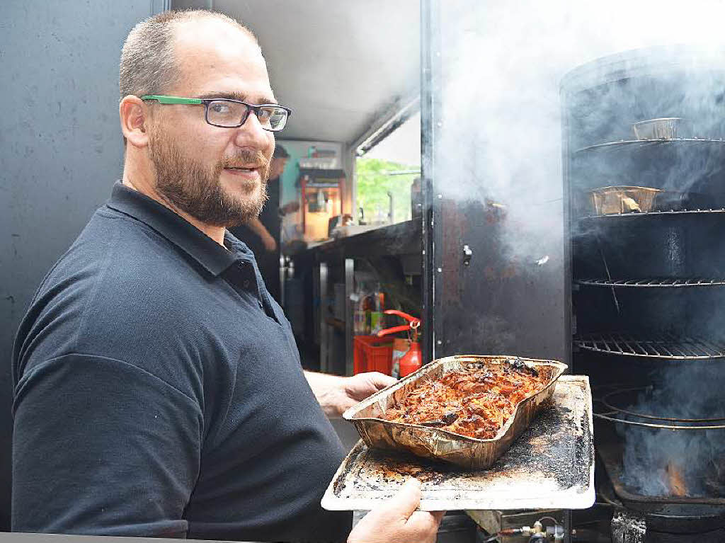 Pasta, Maultaschen, Wraps, Tacos und natrlich: jede Menge gegrilltes Fleisch – das gab es beim BZ-Food-Truck-Festival in Titisee-Neustadt, das ber 6000 Besucher genossen. Gefeiert wurde der 70. Geburtstag der BZ.